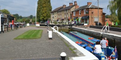 canal trips milton keynes